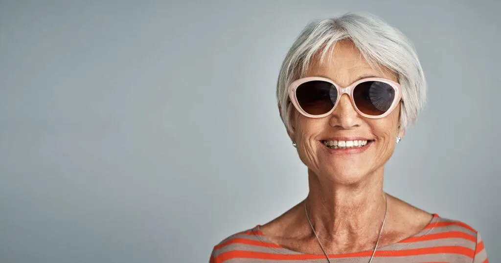 Senior woman who read a positive review and called for a hearing test.